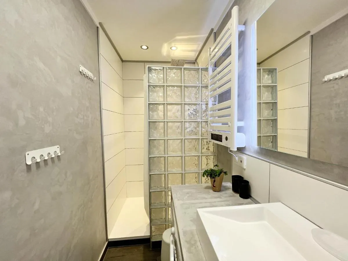 Suite Miro Eixample Barcelona Lägenhet
